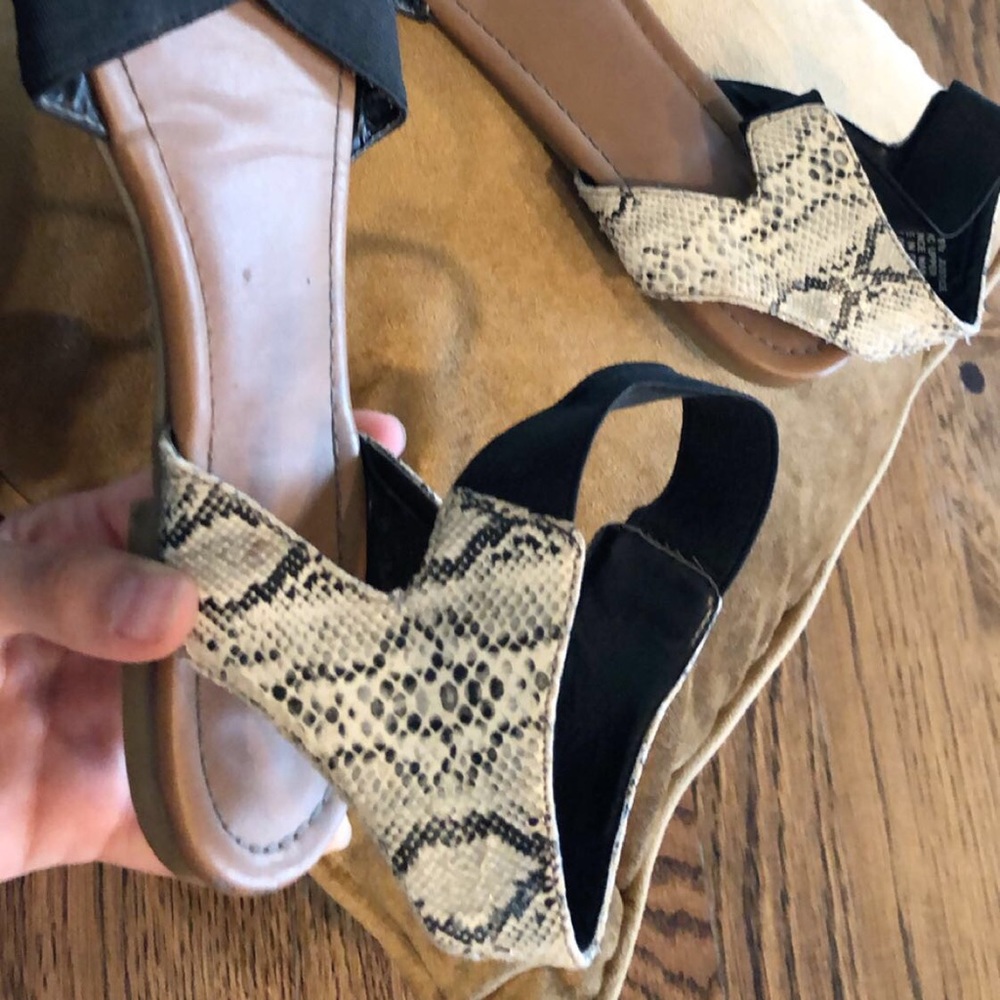 Sandals - Picture 2 of 2